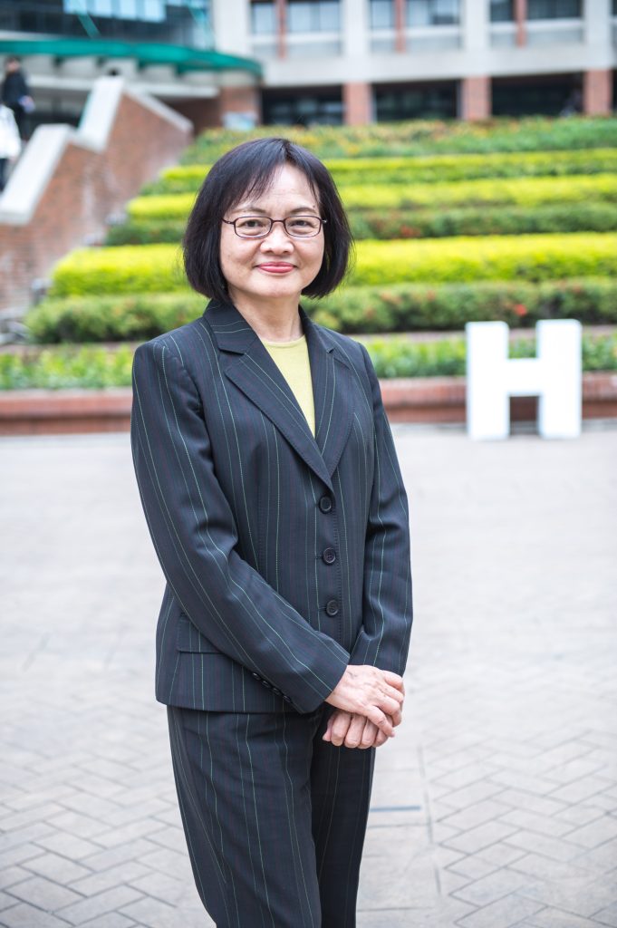 弘光科技大學 黃月桂