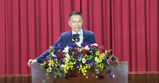 南開科技大學 江昭龍