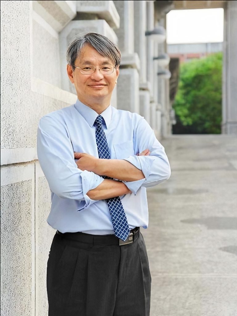 國立中正大學 馮展華