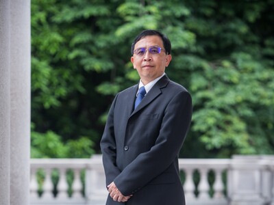 大同大學 何明果